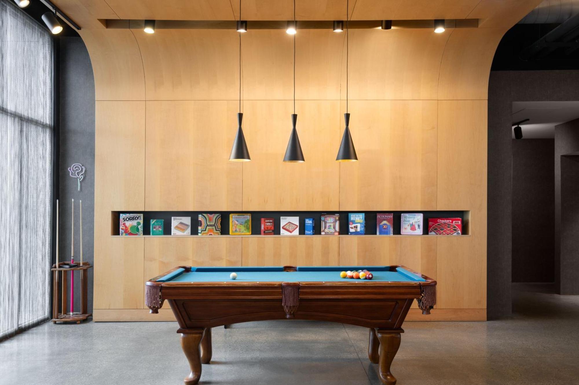 Aloft Beachwood Luaran gambar